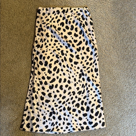 Leopard Print A-Line Midi Skirt - Picture 3 of 5